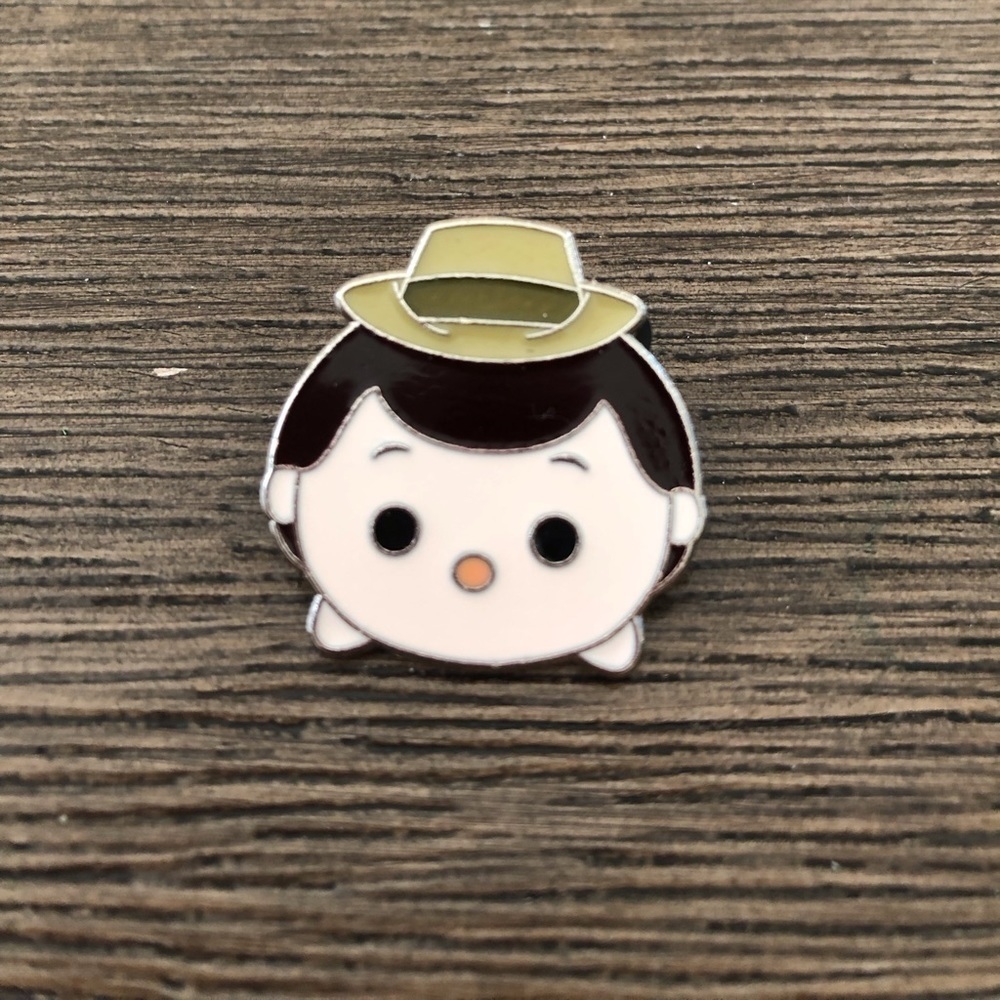 Disney Official Trading Pin: Tsum Tsum Jungle Cruise Skipper with Hat